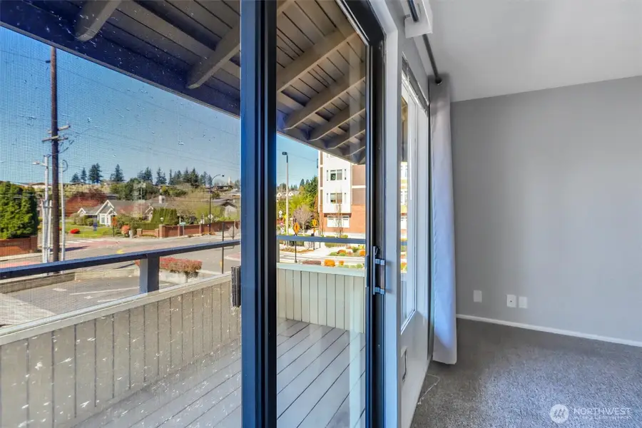 952 100th Avenue Ne #236, Bellevue, WA 98004 - #3