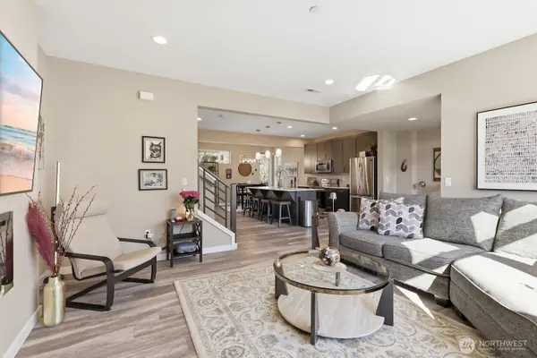 1313 150th Lane Sw, Lynnwood, WA 98087