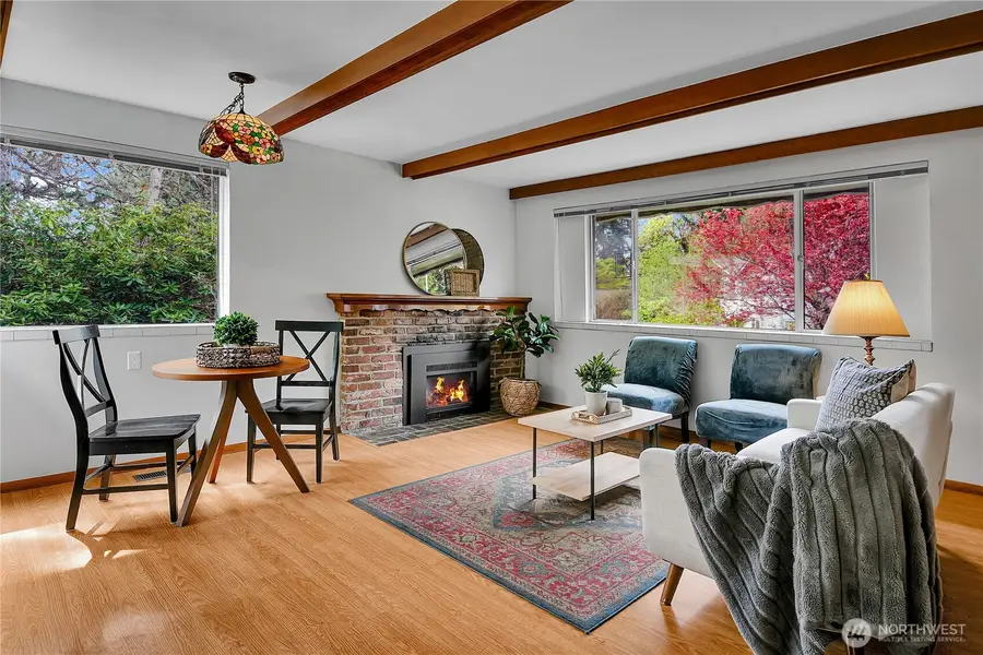 19220 46th Avenue Ne, Lake Forest Park, WA 98155 - #2