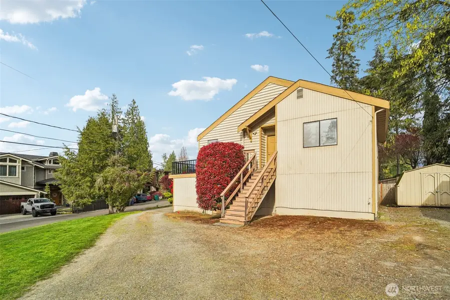 18805 SE 42nd Street, Issaquah, WA 98027 - #3