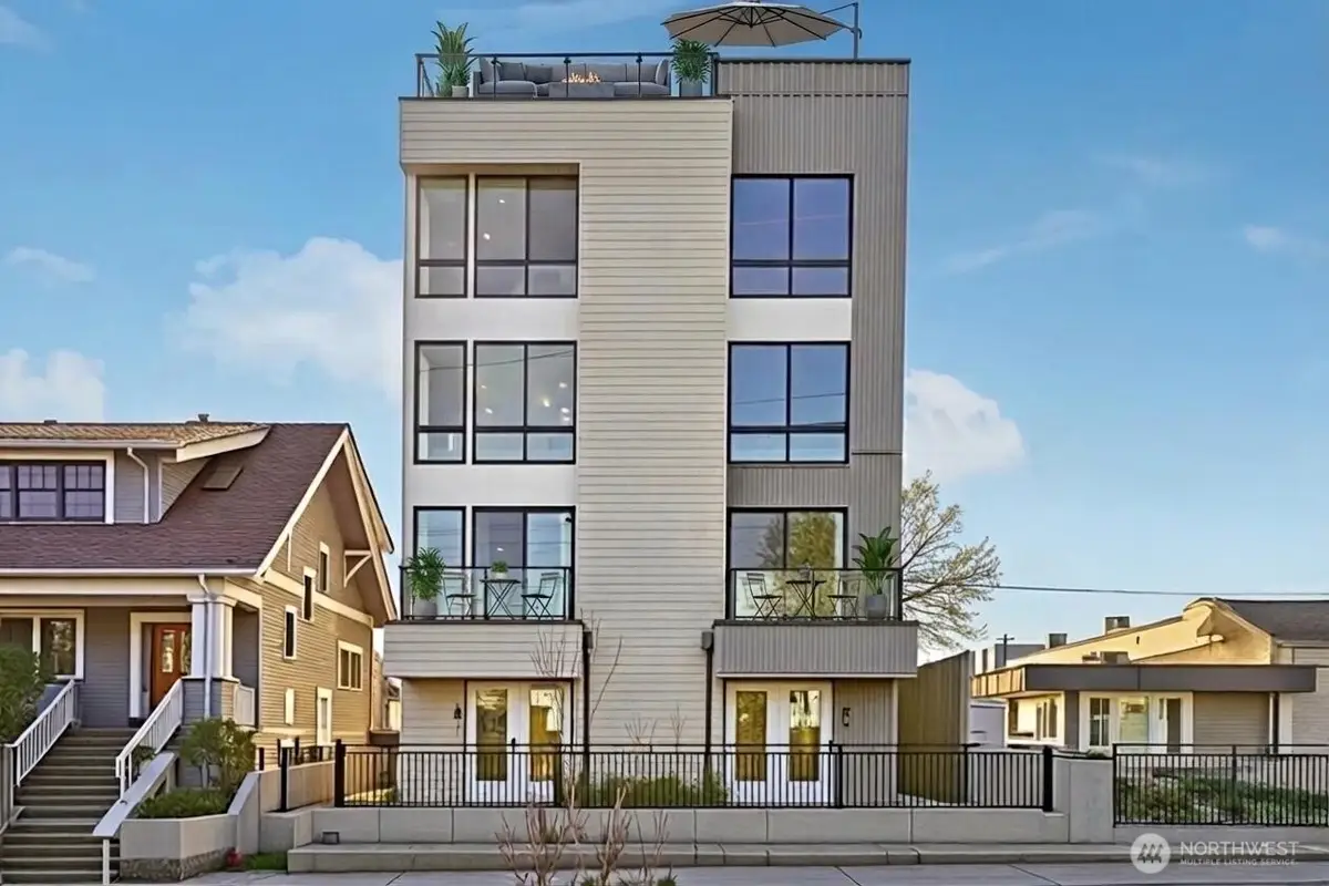 6211 12th Avenue Ne, Seattle, WA 98115 - #1