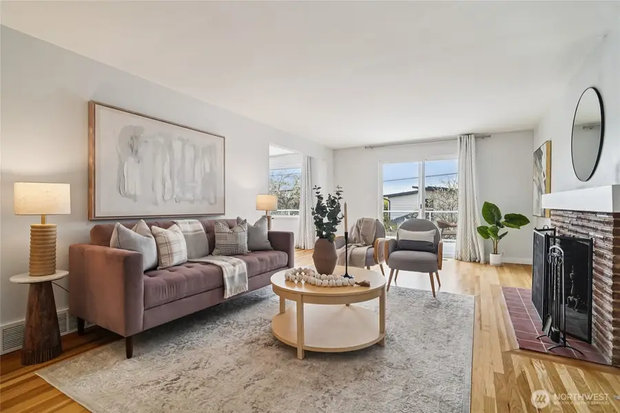 3909 13th Avenue S, Seattle, WA 98108 - #3