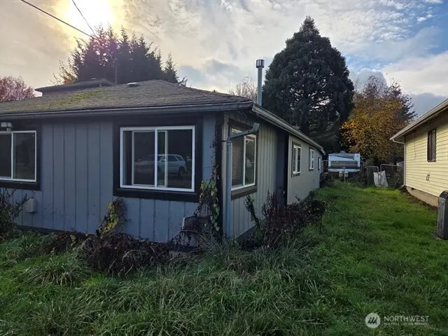3327 Pennsylvania Street, Longview, WA 98632 - #2
