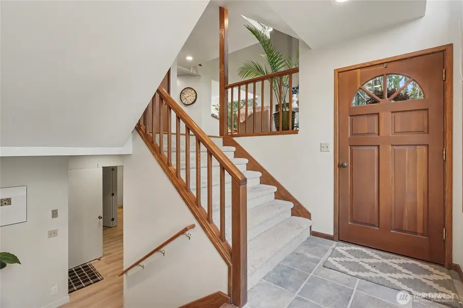 25028 SE Mirrormont Blvd, Issaquah, WA 98027 - #2