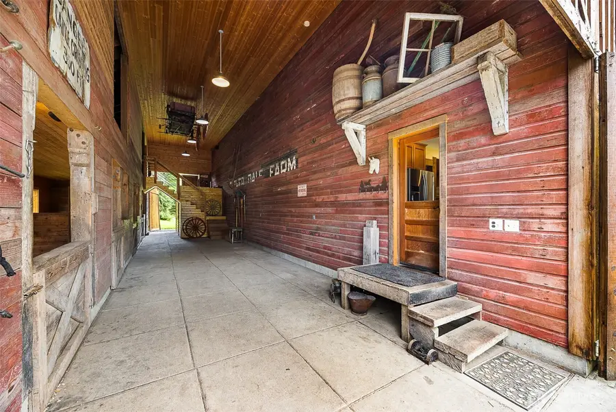 19529 17th Drive Ne, Arlington, WA 98223 - #2