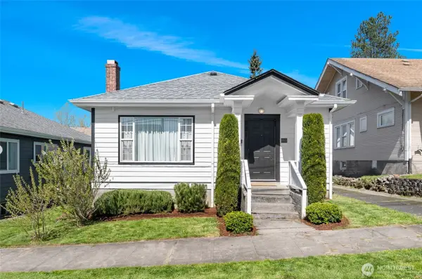 301 Columbia Street, Kelso, WA 98626