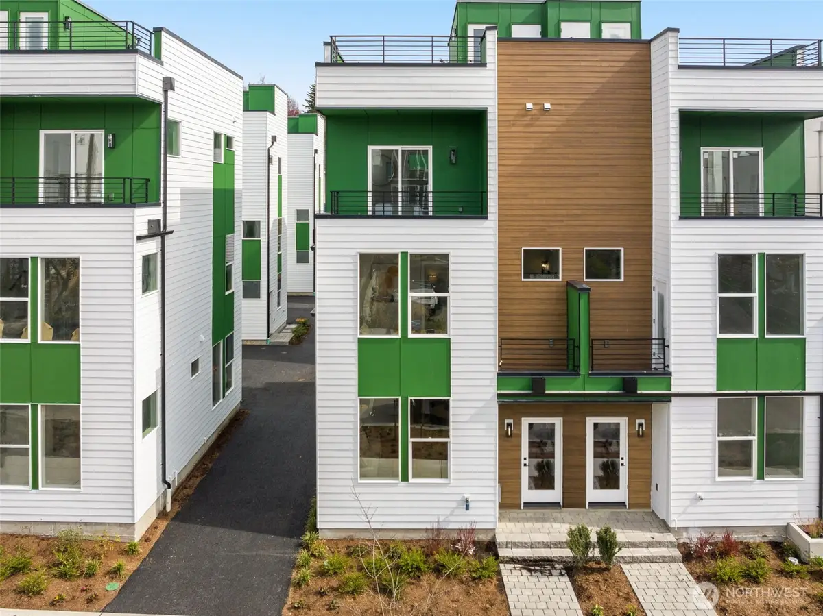 906 28th Avenue S, Seattle, WA 98144 - #1