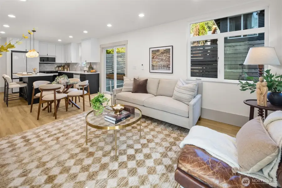 2935 39th Avenue Sw, Seattle, WA 98116 - #2