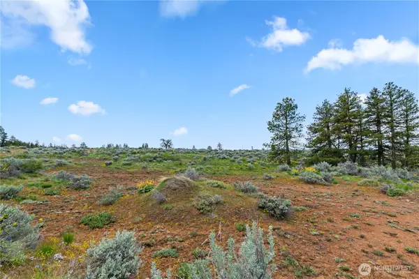 207 Falcon Ridge Road, East Wenatchee, WA 98802