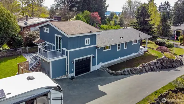 215 SW 183rd Street, Normandy Park, WA 98166