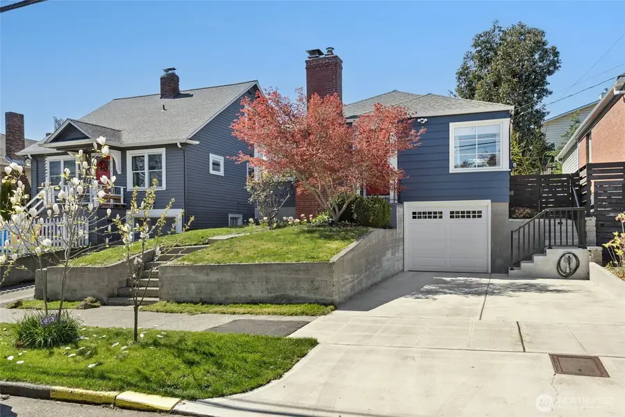 3919 Midvale Avenue N, Seattle, WA 98103 - #3