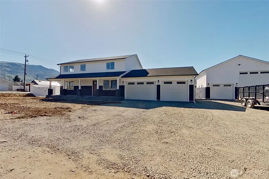 233 Saunders Avenue, Rock Island, WA 98850 - #2