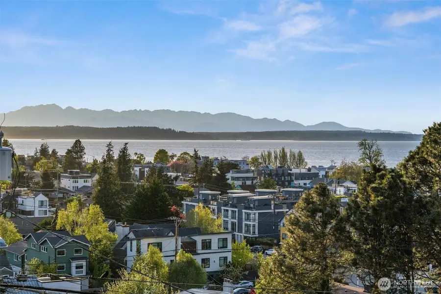 3310 59th Avenue Sw #A, Seattle, WA 98116 - #3