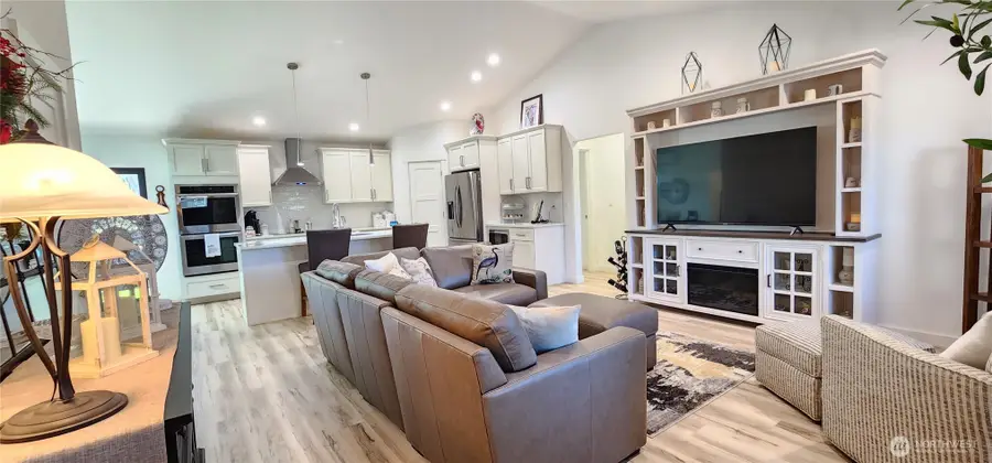 160 E Country Club Drive N, Union, WA 98592 - #2