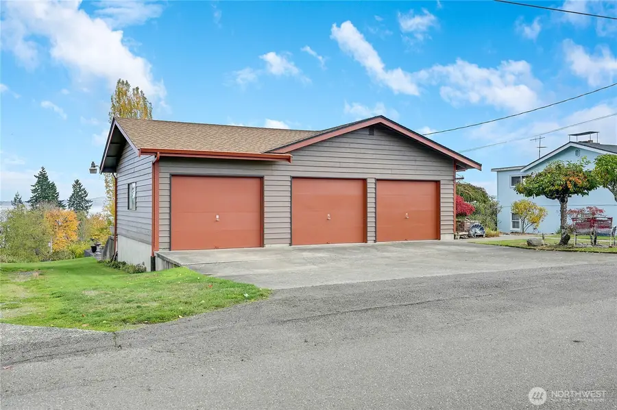 2601 2nd Avenue E, Port Orchard, WA 98366 - #2