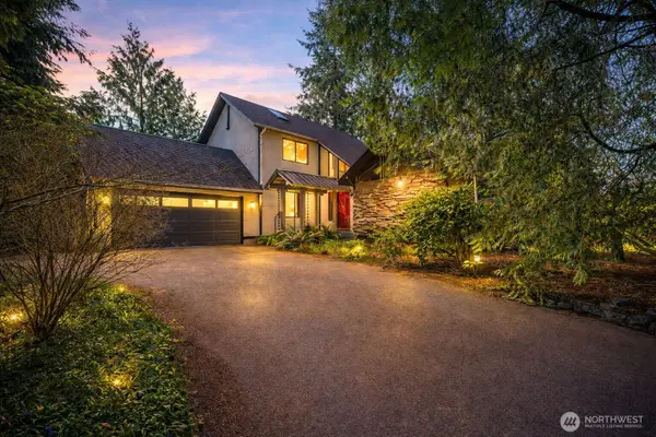 2812 204th Avenue Ct, Lake Tapps, WA 98391