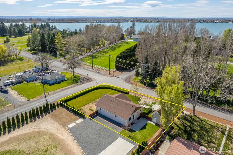2143 NE Valley Road, Moses Lake, WA 98837 - #2