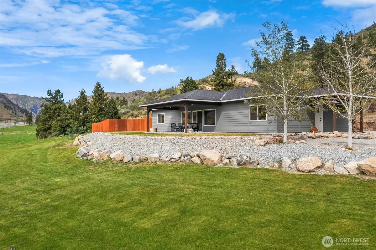24 Mackenzie Way, Chelan, WA 98816 - #1