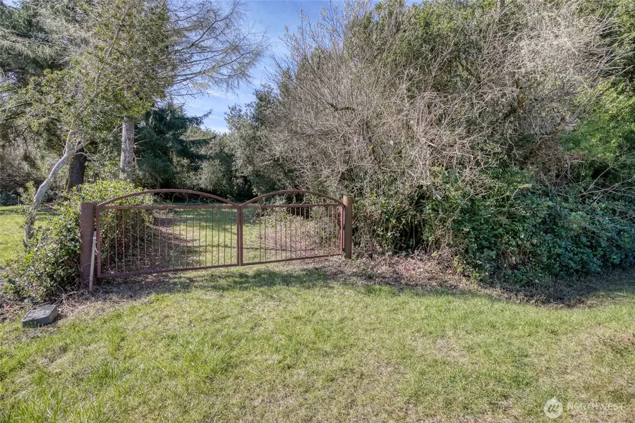 265 Wishkah Street Sw, Ocean Shores, WA 98569 - #3