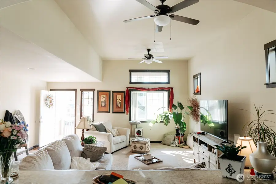 108 Jeff Street, Mount Vernon, WA 98273 - #2