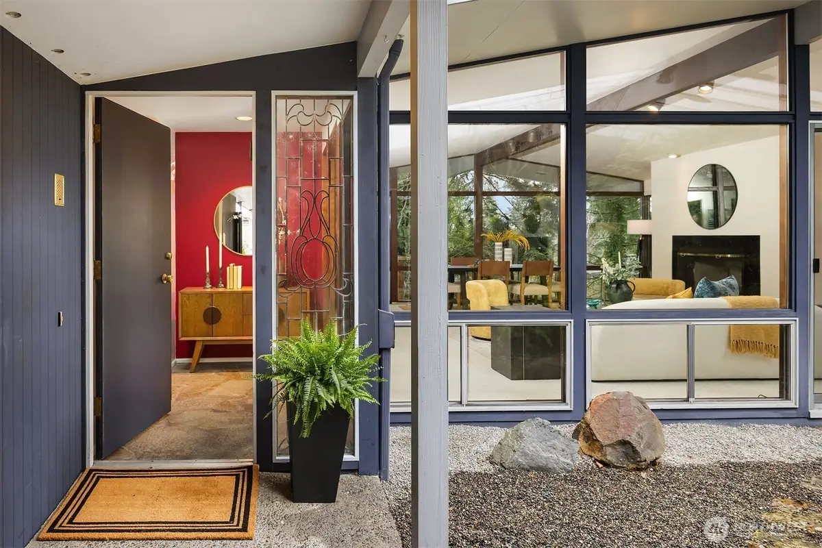 3905 96th Avenue Se, Mercer Island, WA 98040 - #1