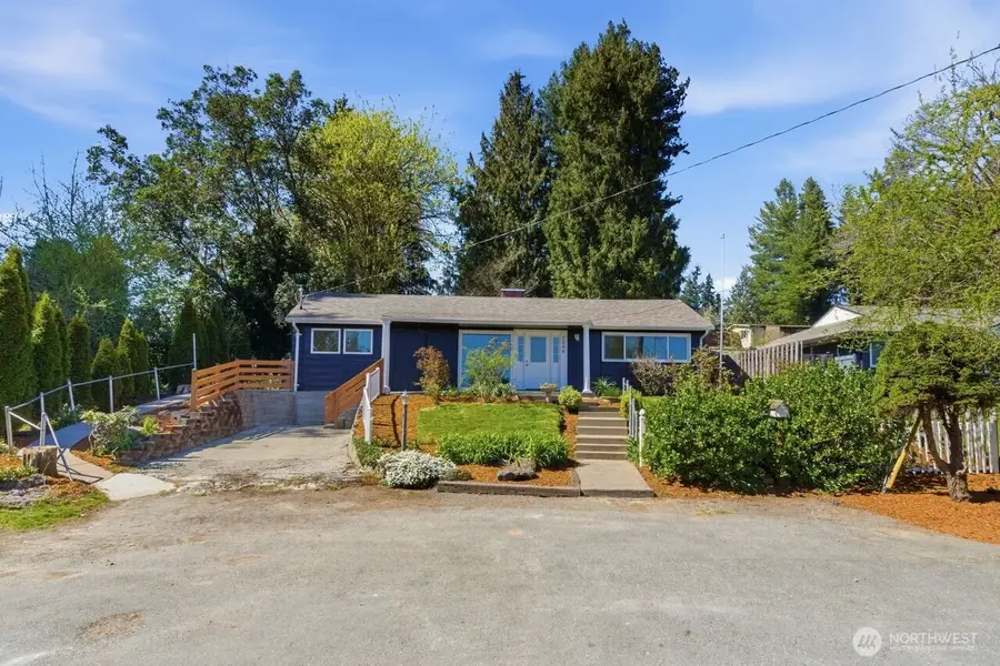 2098 NE Sunrise Drive, Bremerton, WA 98310 - #2