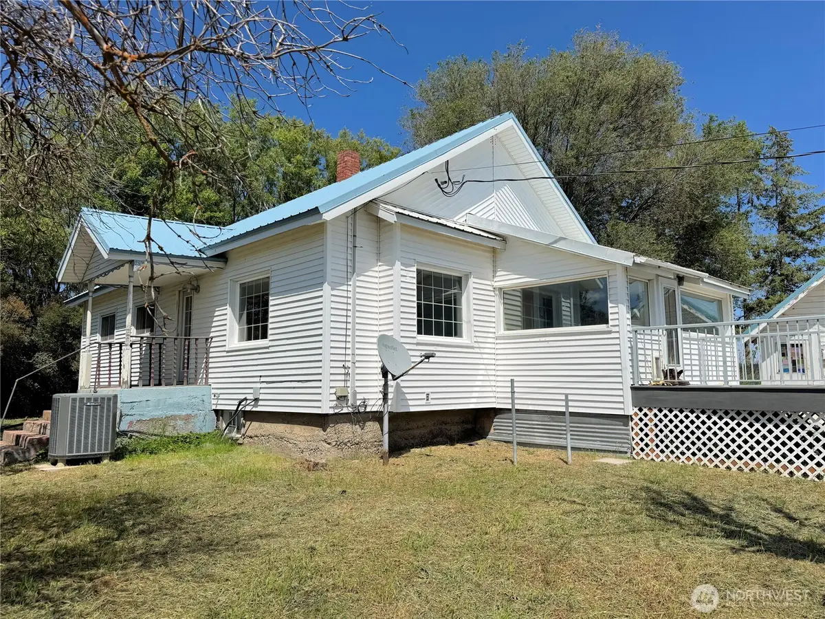 39500 Sr 21 N, Wilbur, WA 99185 - #1