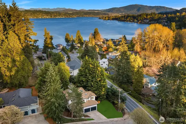 3328 168th Place Se, Bellevue, WA 98008