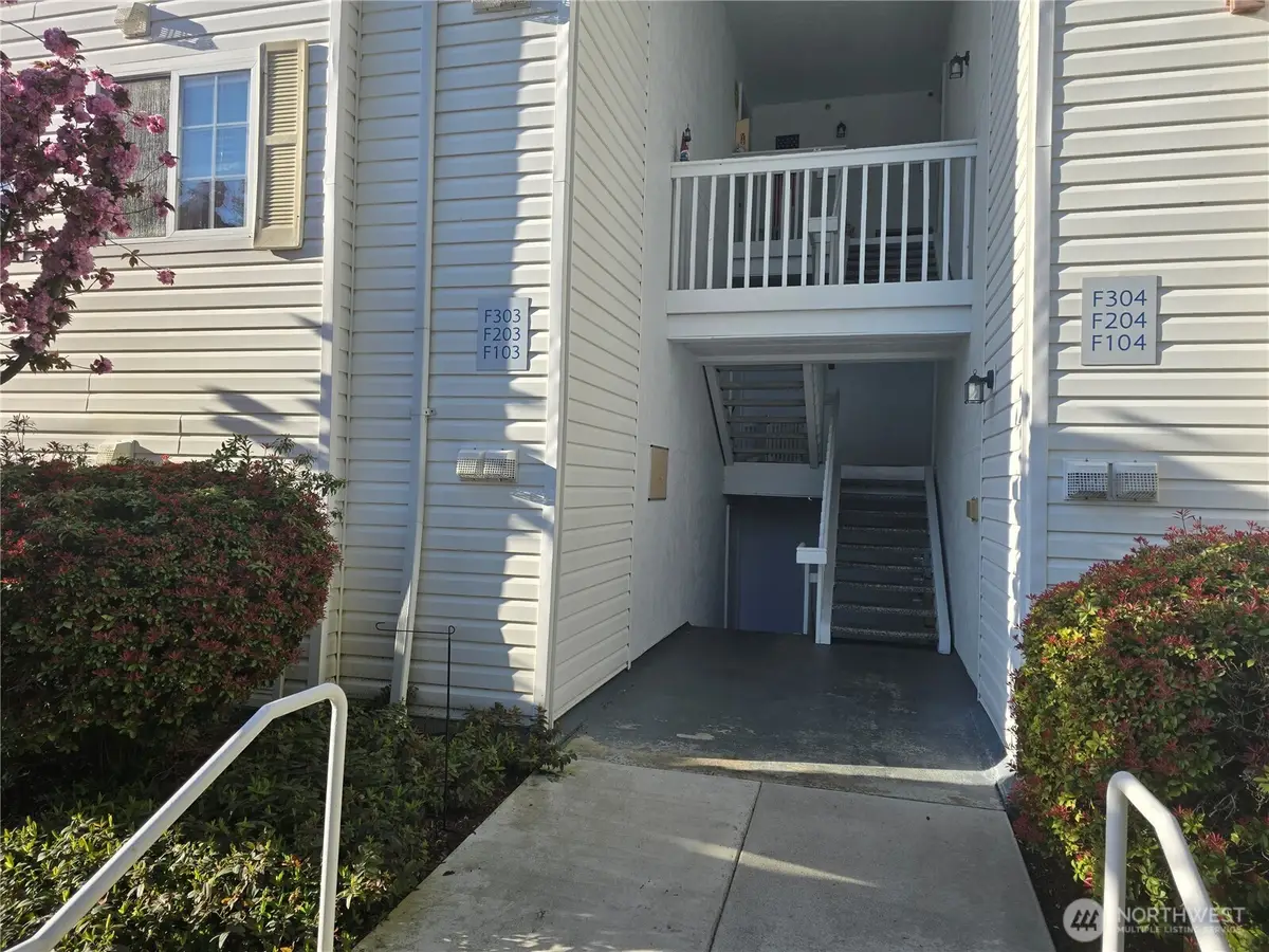 11002 SE Petrovitsky Road #F103, Renton, WA 98055 - #1