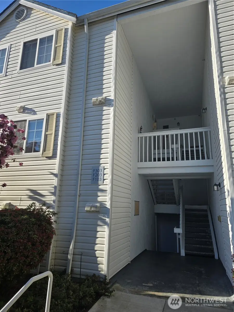 11002 SE Petrovitsky Road #F103, Renton, WA 98055 - #2