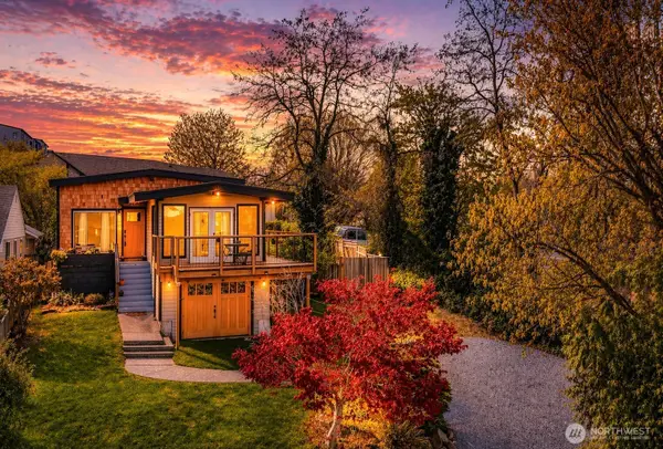 8607 42nd Avenue S, Seattle, WA 98118