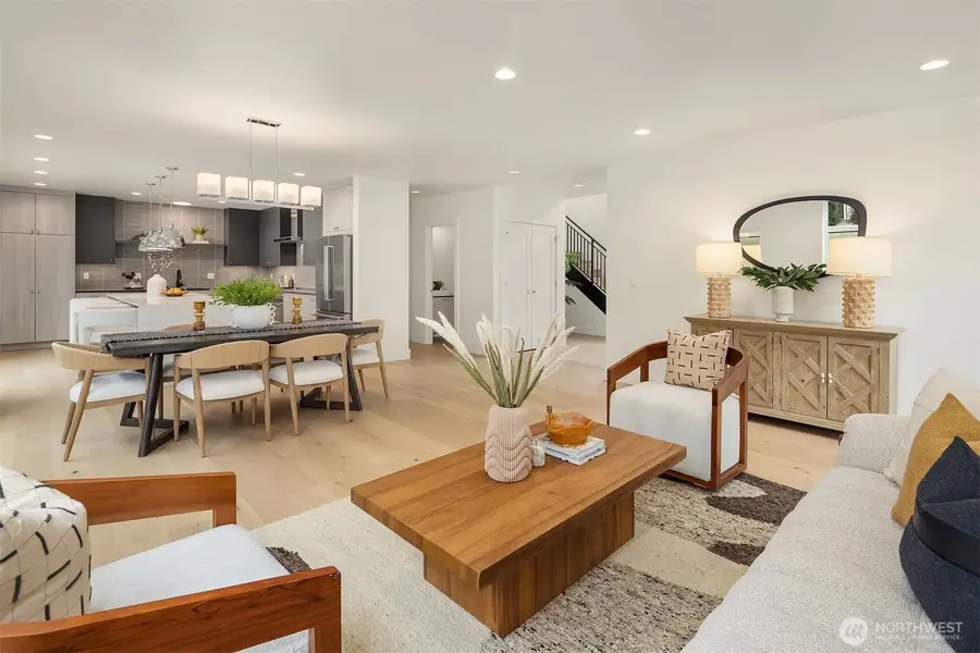 4411 1st Avenue Ne, Seattle, WA 98105 - #3