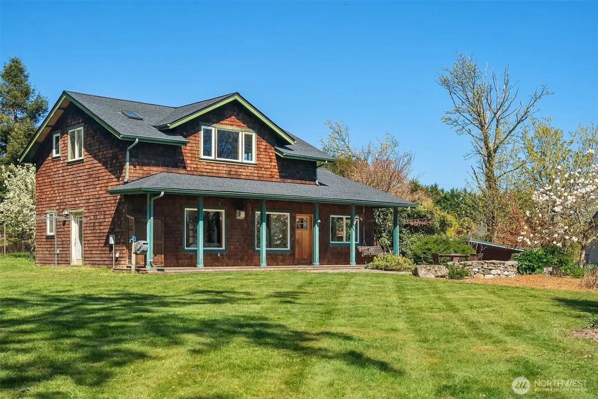 23419 107th Avenue Sw, Vashon, WA 98070 - #1