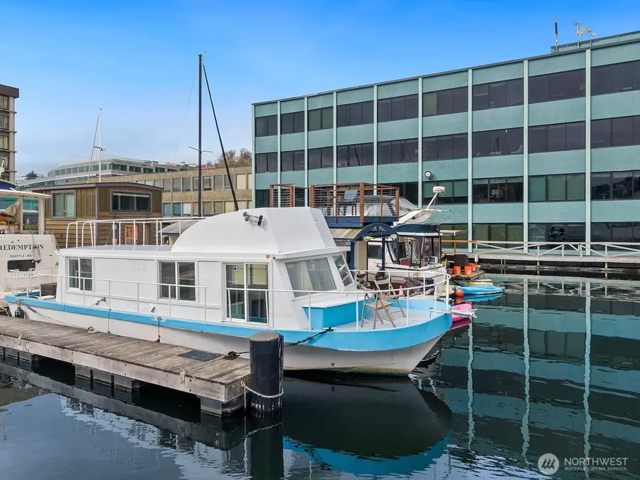 1818 Westlake Avenue N #D22, Seattle, WA 98109 - #2