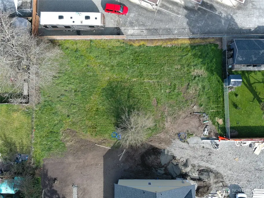 1105 W Pioneer Avenue #3, Puyallup, WA 98371 - #2