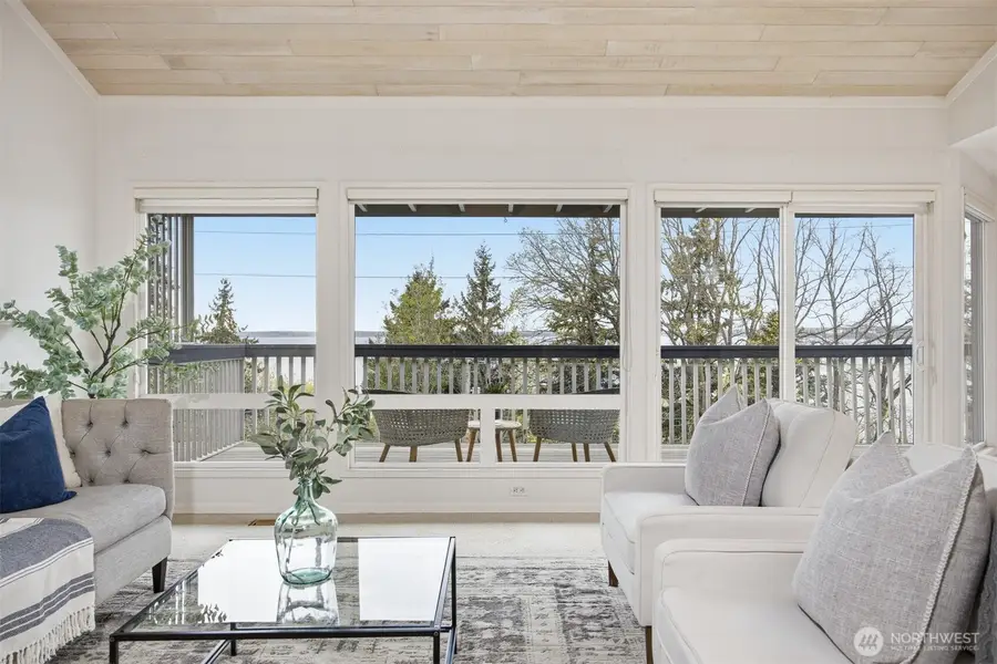 337 S State Street #2, Bellingham, WA 98225 - #2