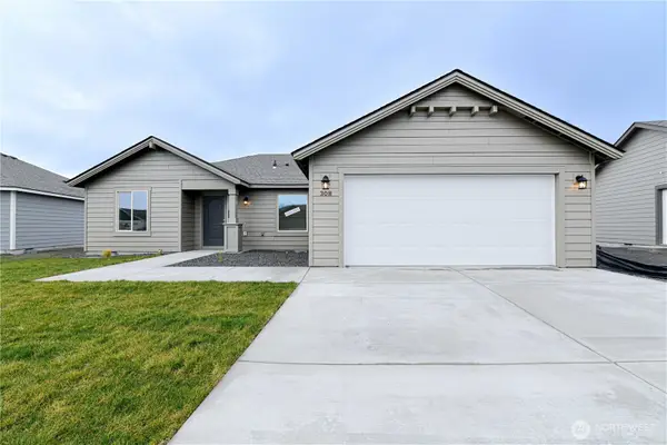 308 N Sandy Loop, Moses Lake, WA 98837