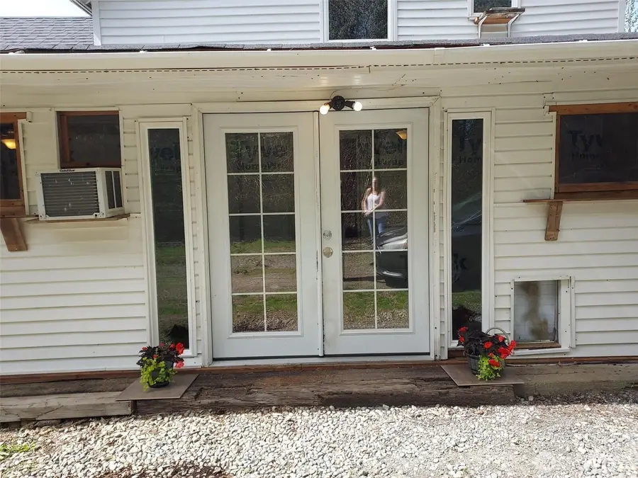 816 299th Street E, Roy, WA 98580 - #2