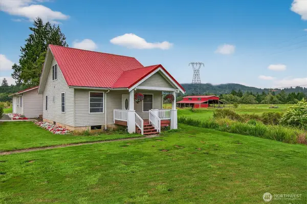 1710 W State Route 4, Skamokawa, WA 98647