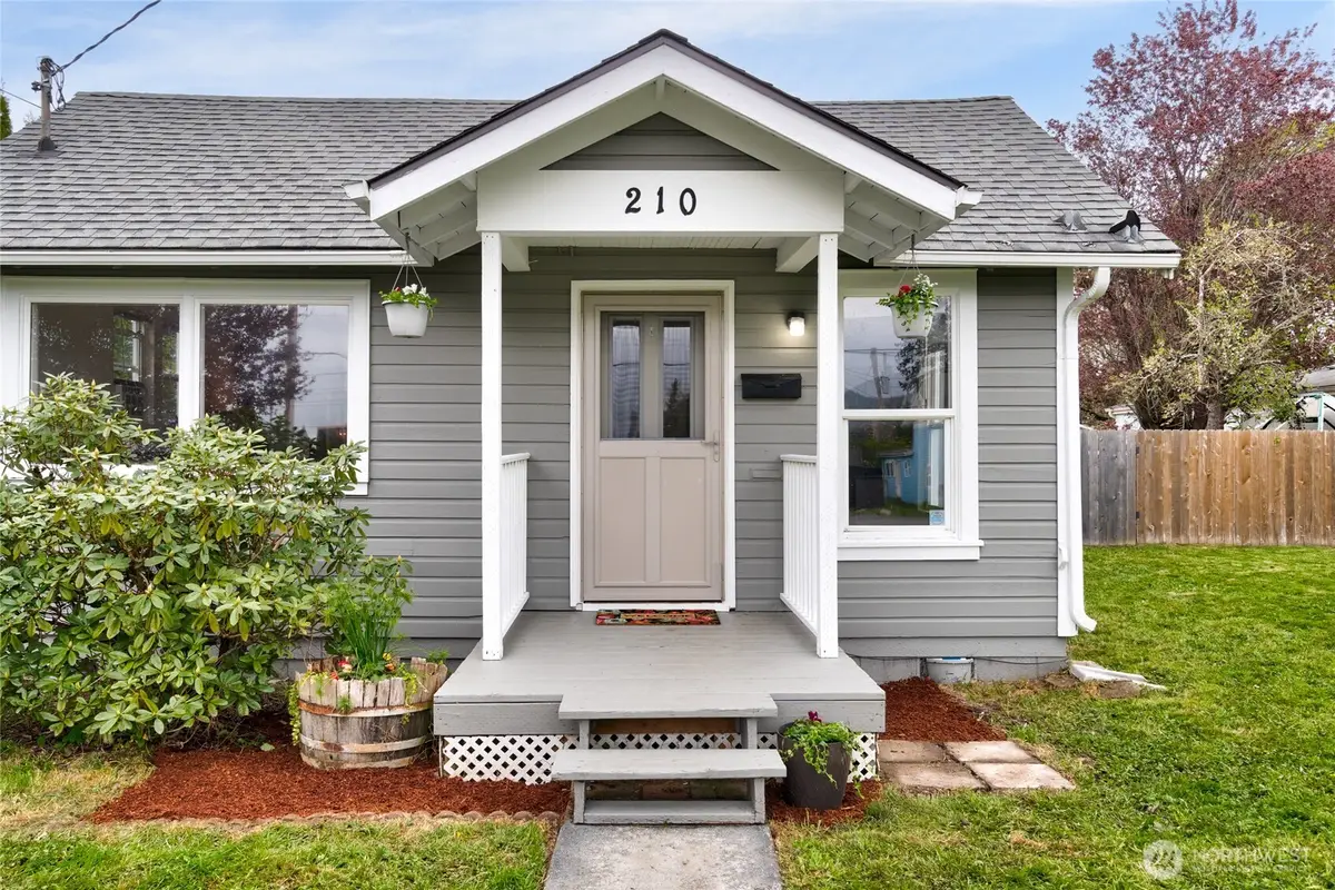 210 Gibson Street, Sedro Woolley, WA 98273 - #1