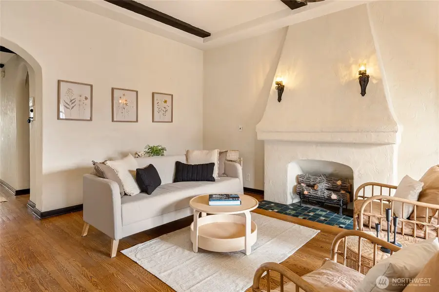 1106 NE 42nd #19, Seattle, WA 98105 - #2