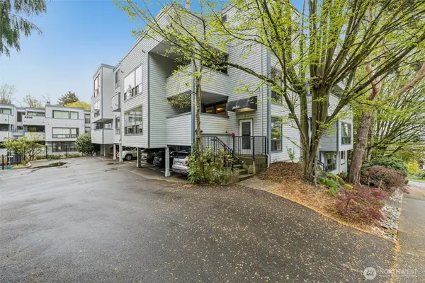 2500 W Manor Place #217, Seattle, WA 98199