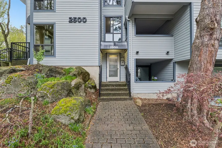 2500 W Manor Place #217, Seattle, WA 98199 - #2