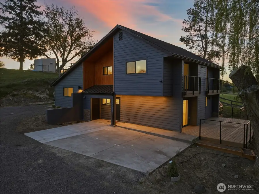 54027 Summers Lane, Milton Freewater, OR 97862 - #2