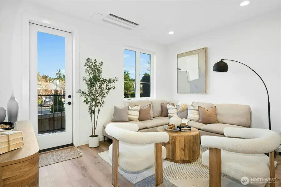 112 2nd Street S, Kirkland, WA 98033 - #3