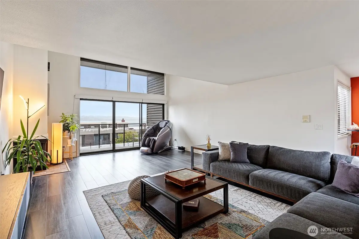 611 S State Street #9, Kirkland, WA 98033 - #1