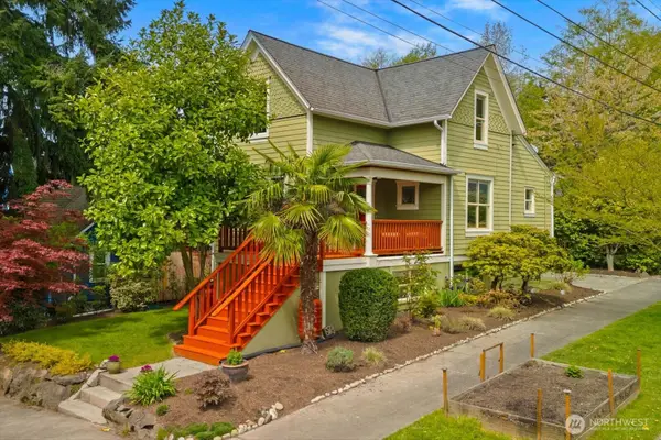 1322 NE 70th Street, Seattle, WA 98115
