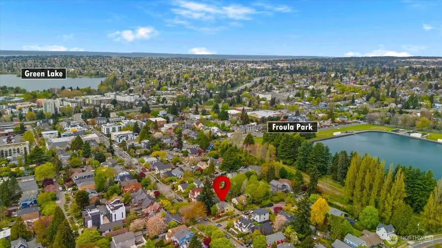 1322 NE 70th Street, Seattle, WA 98115 - #3