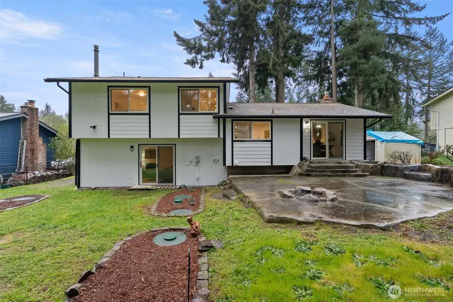2806 NE Fernwood Court, Bremerton, WA 98310 - #2
