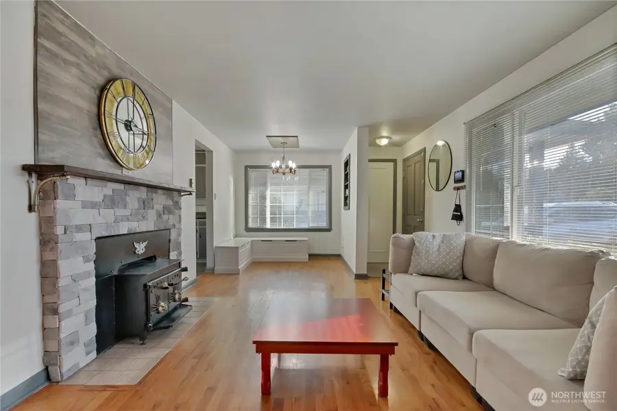 208 M Street Se, Auburn, WA 98002 - #2